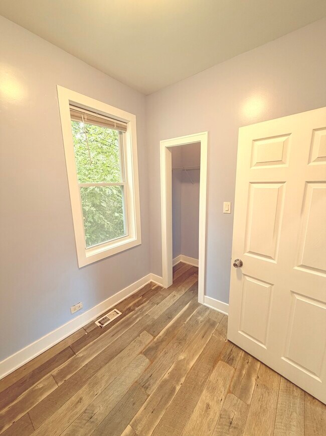 Foto del edificio - 6508 S Carpenter St
