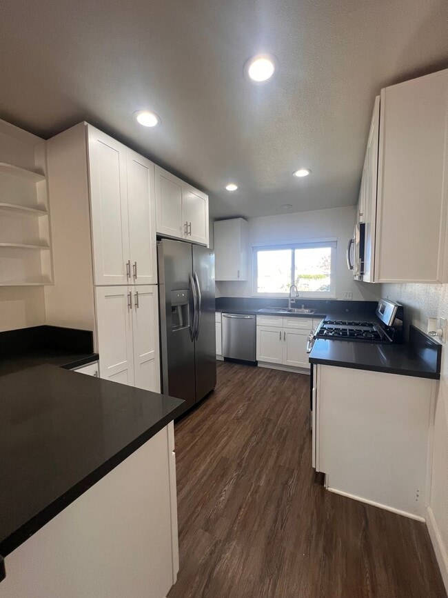 Building Photo - Costa Mesa House Large Lot;  Open House Tuesday 2/24/2026 12:30 PM - 2:00 PM