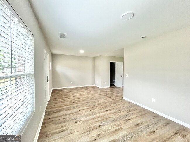 Building Photo - 736 Wheel House Ln