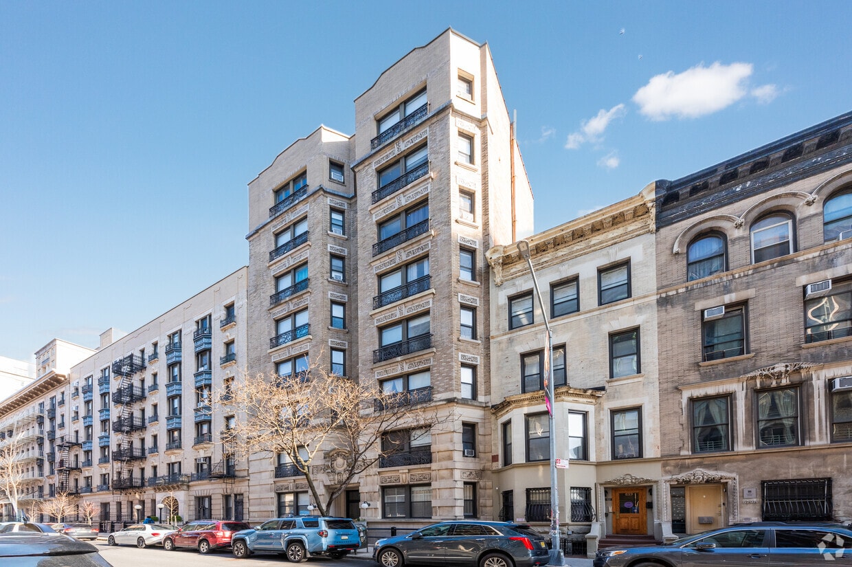Building Photo - 533-535 W 113th St