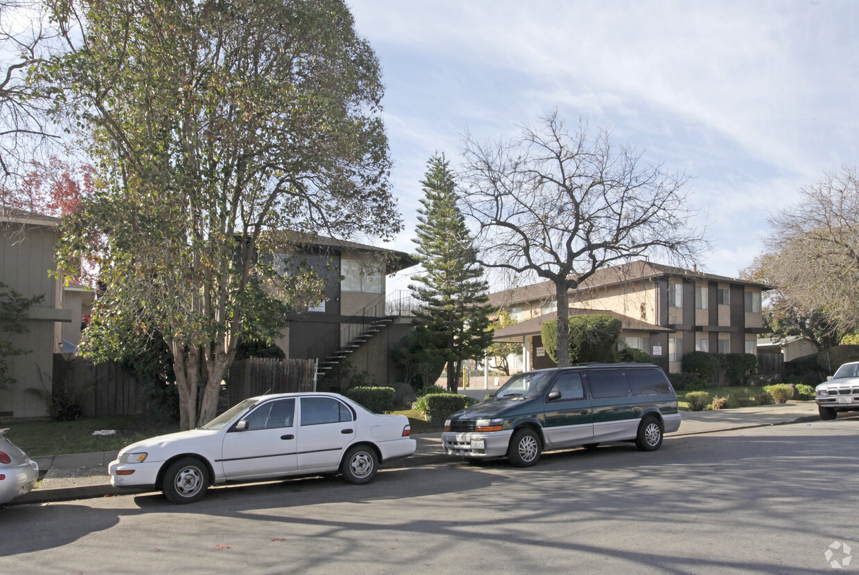 Primary Photo - 1236 Cortez Dr