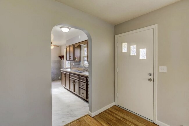 Building Photo - 2728 Hilda Ave