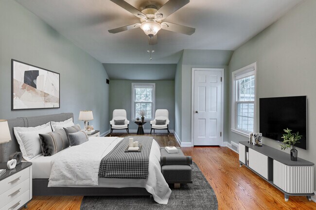 Foto del edificio - 645 Hi View Ct