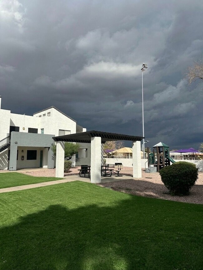 Foto del edificio - Desert Wind