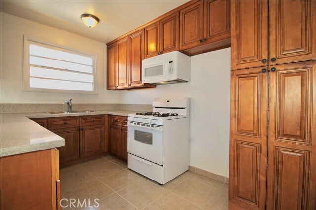Foto del edificio - 4706 Vantage Ave