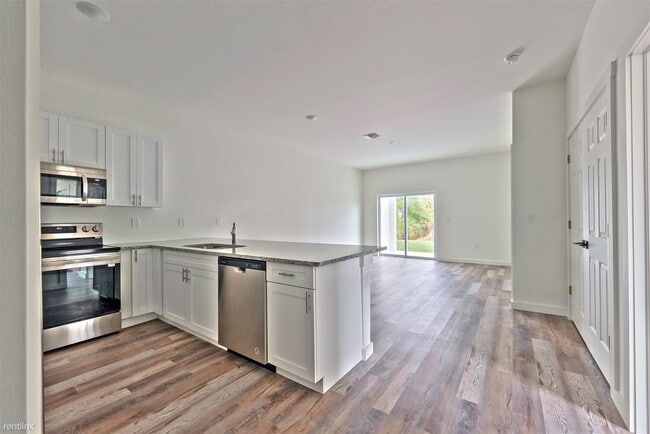 Building Photo - 3 br, 2 bath Duplex - 4533 19th Street Sou...