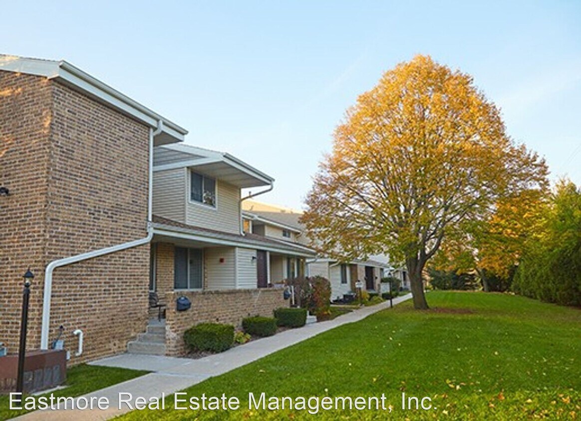 8373 N Teutonia Ave, Brown Deer, WI 53209 Room for Rent in Brown Deer