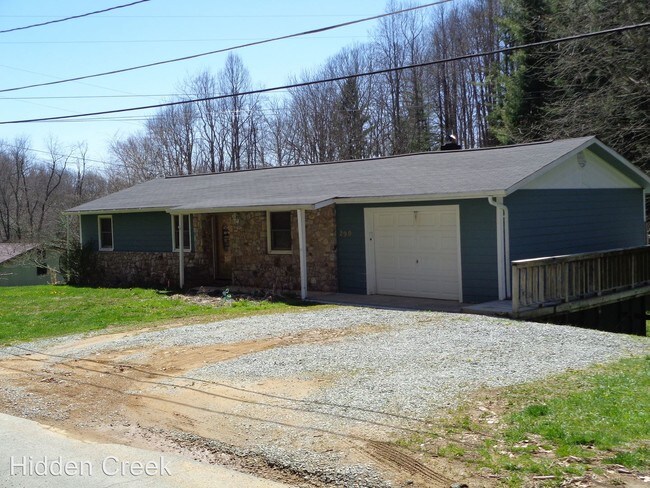 Building Photo - 290 Hodges Valley Rd
