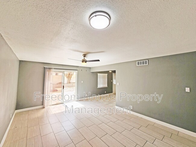 Building Photo - 5409 Mountain View Dr