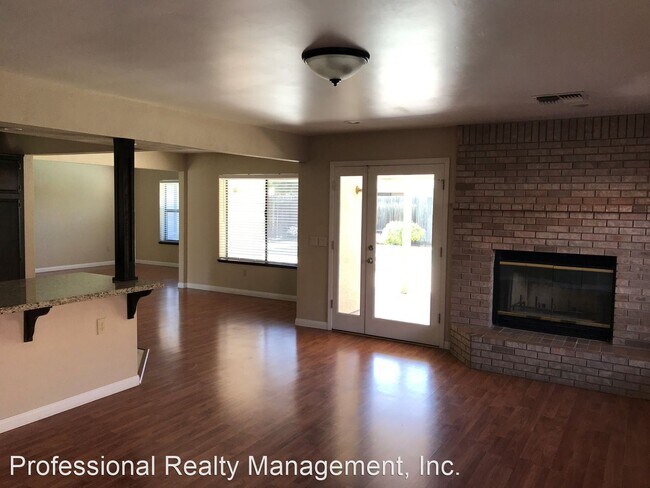 Building Photo - 4 br, 2 bath House - 8901 SUMMER CREEK RD