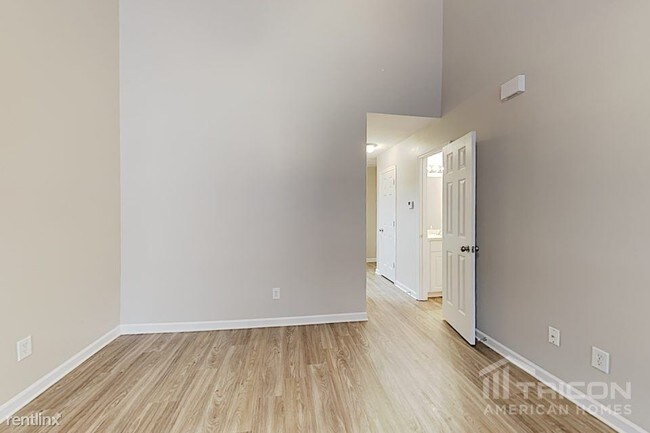 Building Photo - 227 Cinnamon Hills Ln
