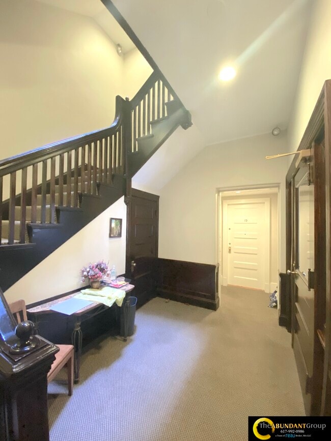 Building Photo - 371 Harvard St