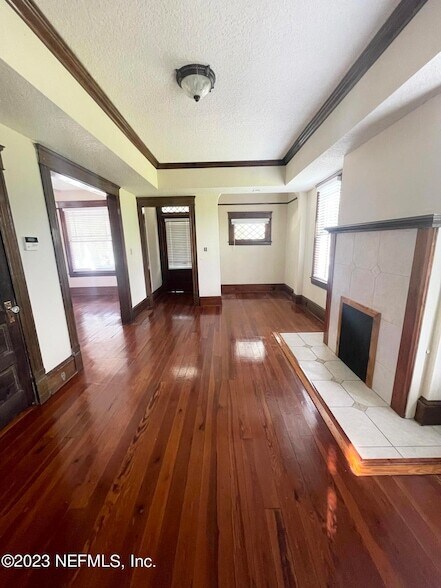 Foto del edificio - 1739 Silver St