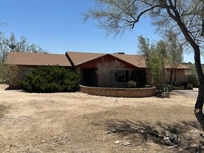 Building Photo - 4250 N Wolford Rd