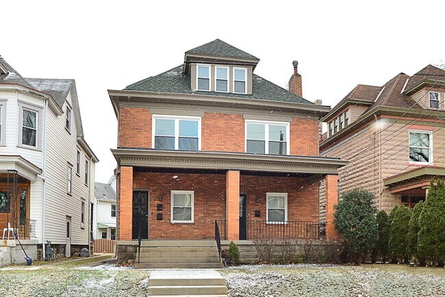 Building Photo - 15 Emerson Avenue