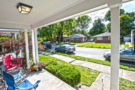 Foto del edificio - 5163 Caroline Ave