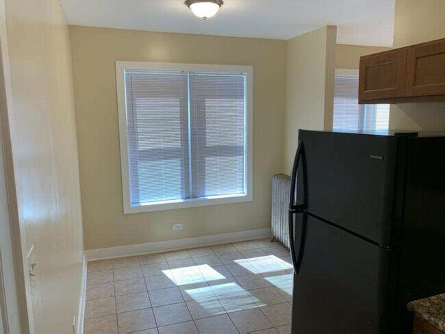 Foto del edificio - 7506 S Vernon Ave