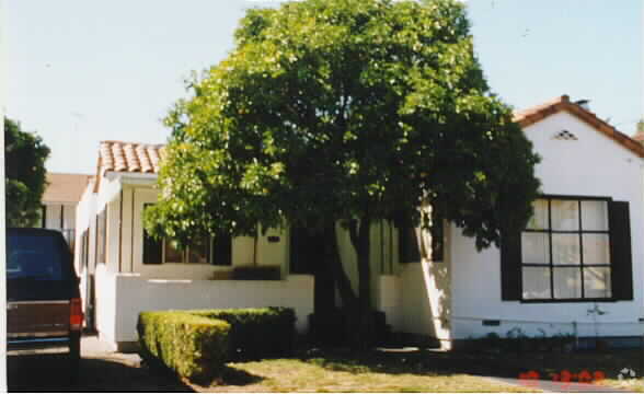 Building Photo - 1536 Jefferson Ave