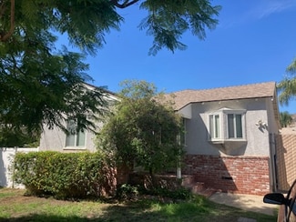 Building Photo - 15041 Larkspur St