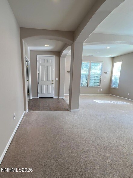 Foto del edificio - 6242 10 Mile Ct