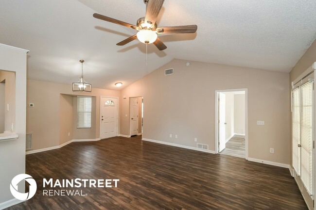 Building Photo - 11516 Birch Forest Cir E