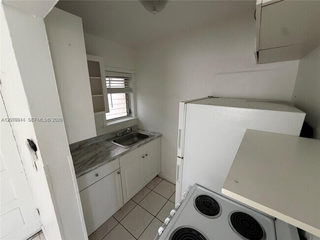 Foto del edificio - 2430 SW 25th Ter