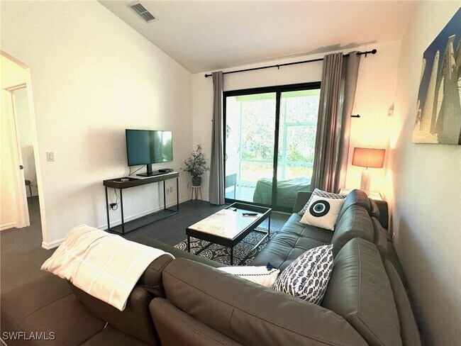 Foto del edificio - 7790 Woodbrook Cir