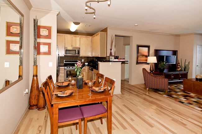 Foto del edificio - 11750 Old Georgetown Rd