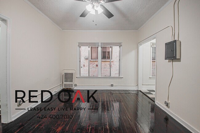 Foto del edificio - 425–427 S. Grand View St