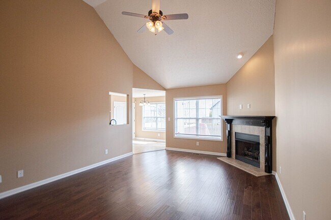 Foto del edificio - Pet Friendly Three Bedroom with Bonus!