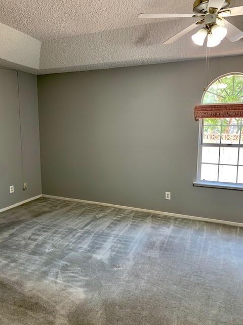 Foto del edificio - 6078 N Hazel Ave