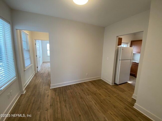 Building Photo - 1639 Larue Ave