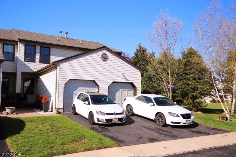 Foto principal - 829 Poplar Ct