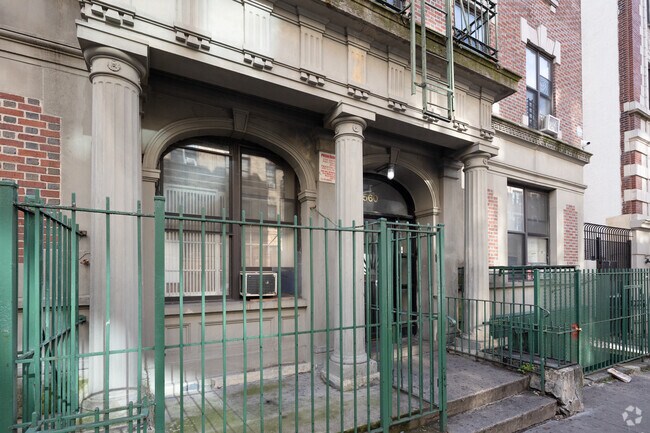 Entrance - 560 W 160th St