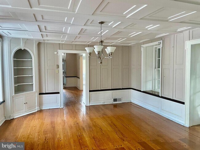 Foto del edificio - 8314 Cedar Rd