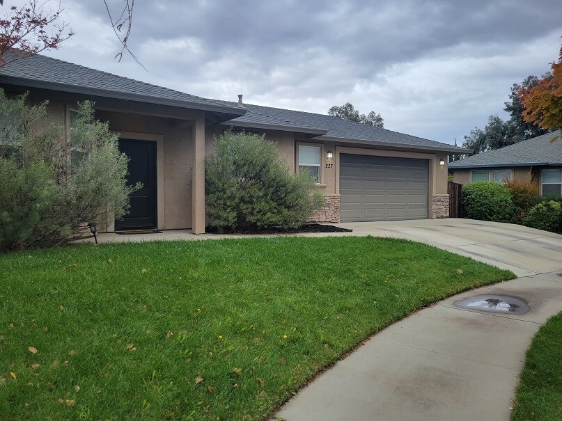 227 Gooselake Cir, Chico, CA 95973 House Rental in Chico, CA