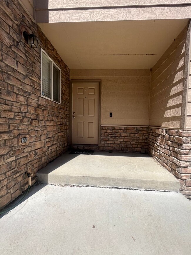 Photo - Lovely Townhome in Thornton