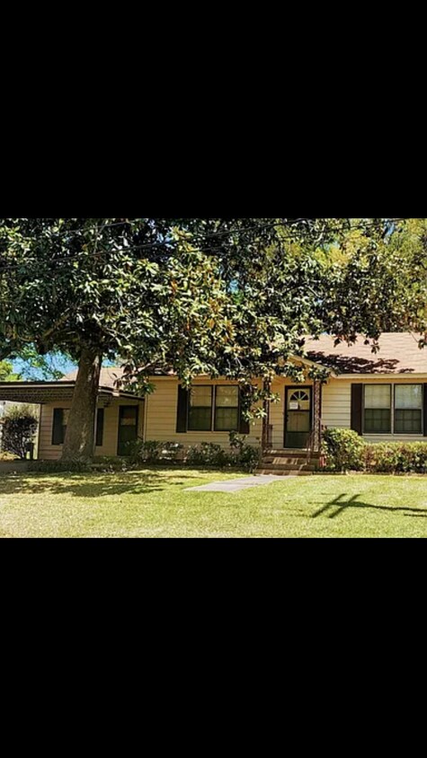 Foto principal - 4106 Main St