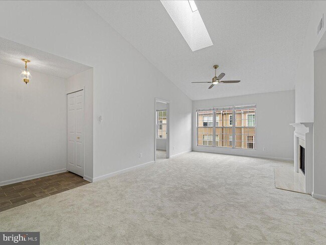 Building Photo - 1101 Huntmaster Terrace NE