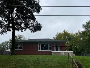 Building Photo - 381 22nd Pl