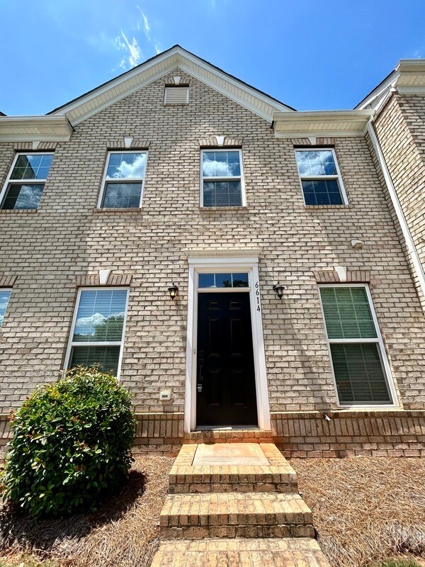 Building Photo - 6614 Brighton Park Drive