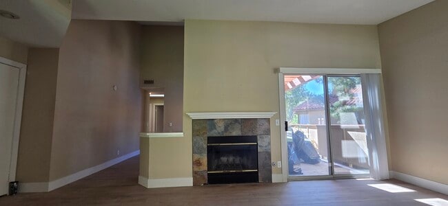 Building Photo - 5320 Silver Canyon Rd