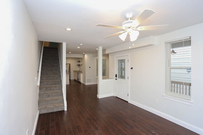 Foto del edificio - 619 E 35th St
