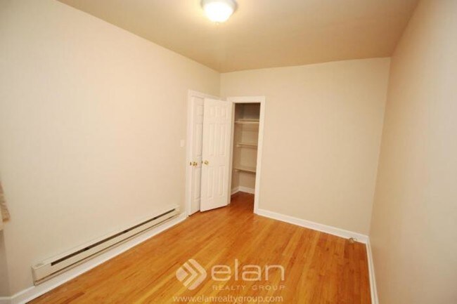Building Photo - 1 bedroom in GLENCOE IL 60022