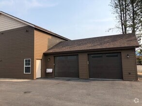 Building Photo - 745 Cottonwood Ct