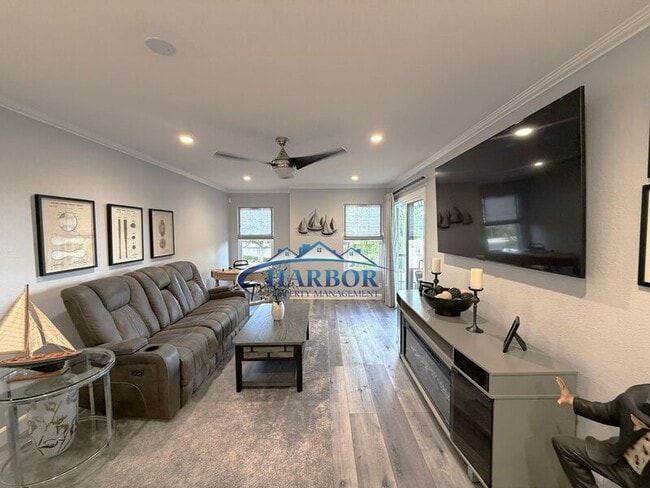 Foto del edificio - 3408 Hathaway Ave