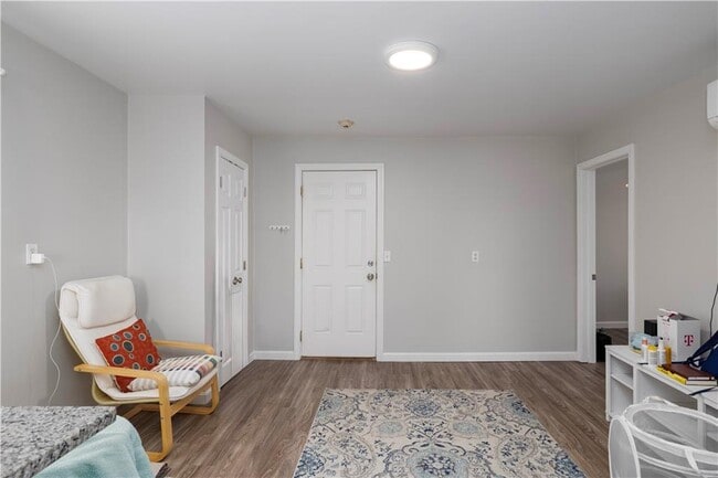 Foto del edificio - 121 Tell St