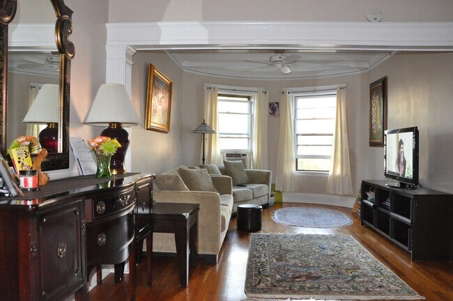 Foto del edificio - 134 Fuller St