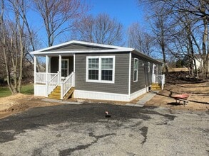 Building Photo - 135 Church Rd