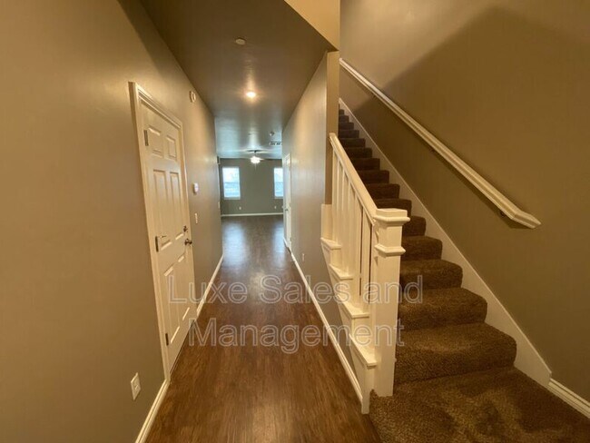 Foto del edificio - 799 SW 14th St